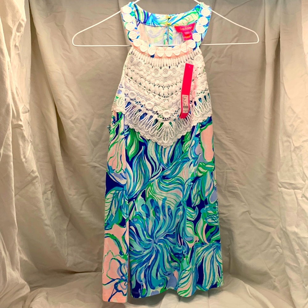 🌴Brand new Lily Pulitzer Dawn top. Tags are still on size Xs🌊